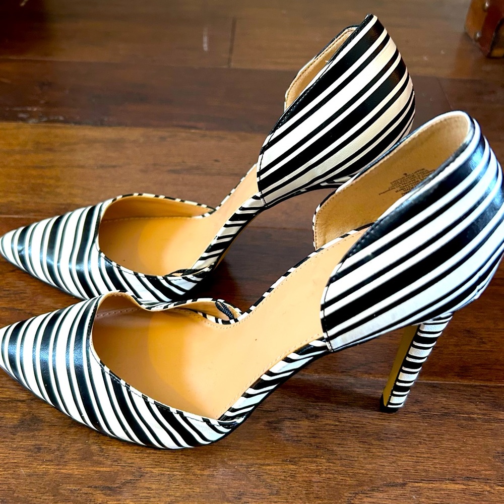 Express Heels